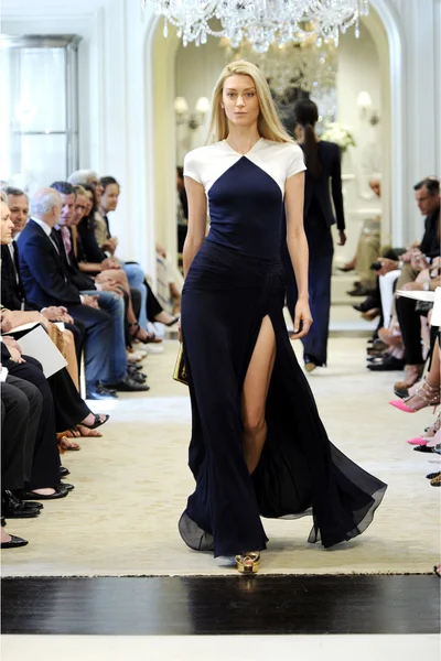 Look 12